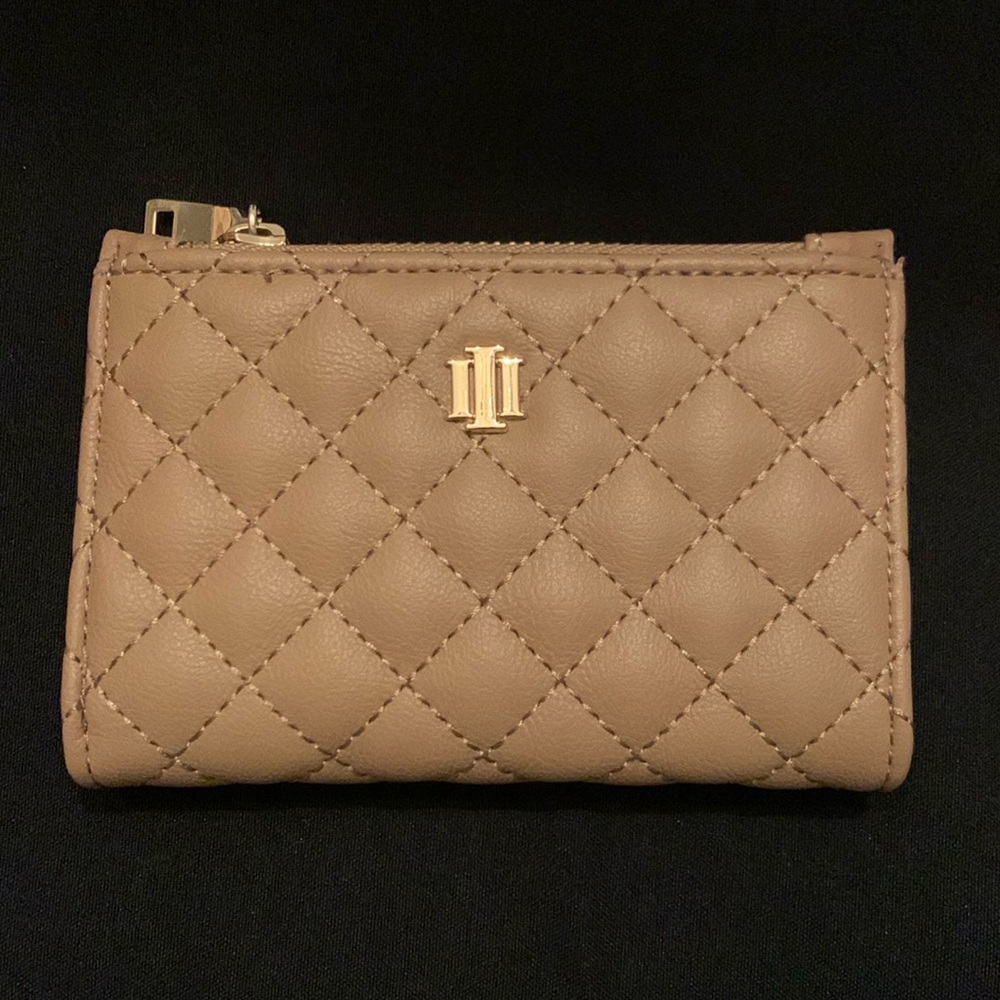 INC International Wallet